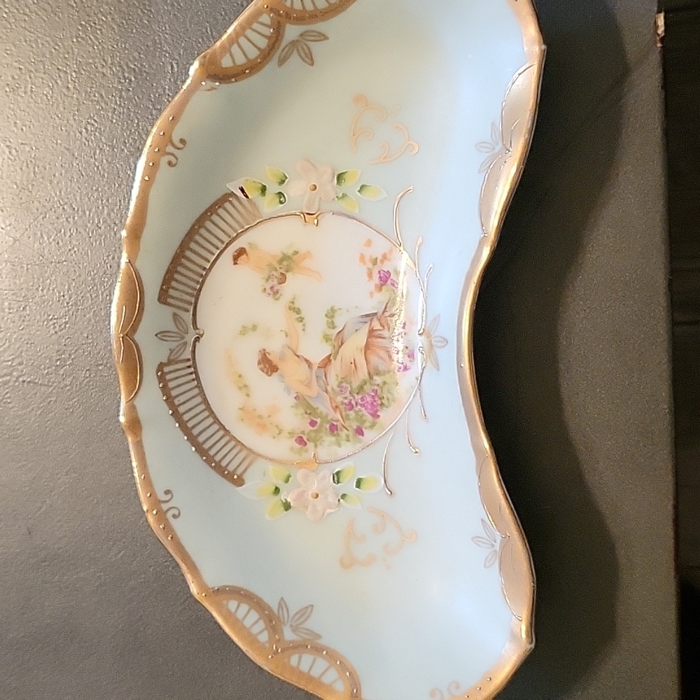 COPY - Beautiful vintage small jewelry dish with gold trim numbered.Beautiful v…